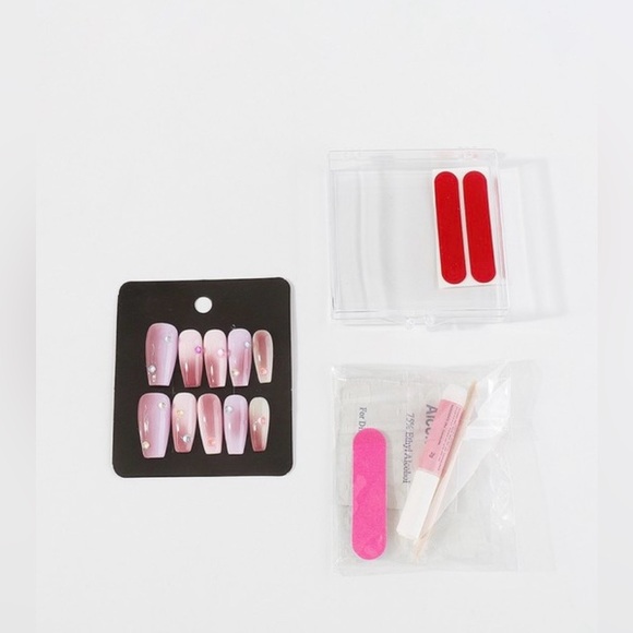Handmade Press on Nail kit - Picture 9 of 10